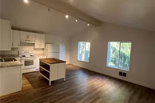 10443 17th Ave SW, Seattle, WA 98146 - Photo 8