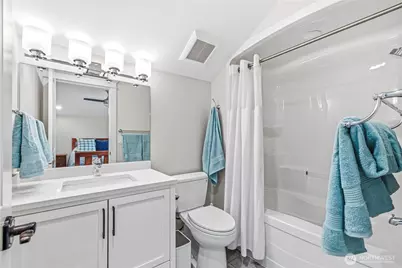 24229 7th Ave SE Avenue SE #B, Bothell, WA 98021 - Photo 36
