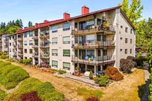 900 East Bay Drive Northeast, Olympia, WA 98506 - Photo 2