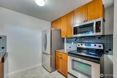 3008 N Narrows Drive #F103, Tacoma, WA 98407 - Photo 10