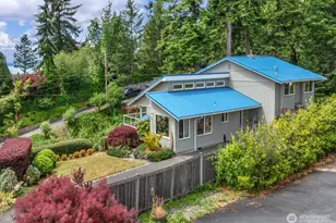 1011 43rd St NW, Marysville, WA 98271 - Photo 2