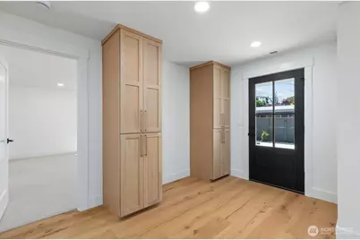 7743 Seward Park Avenue S, Seattle, WA 98118 - Photo 8