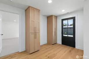 7743 Seward Park Ave S, Seattle, WA 98118 - Photo 8
