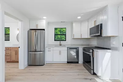 7743 Seward Park Avenue S, Seattle, WA 98118 - Photo 32