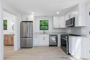 7743 Seward Park Ave S, Seattle, WA 98118 - Photo 32