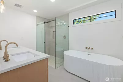 7743 Seward Park Avenue S, Seattle, WA 98118 - Photo 18