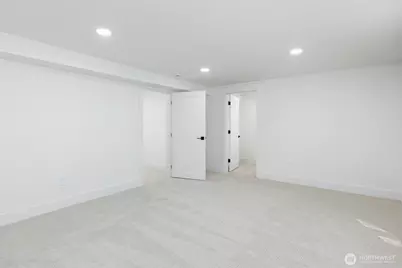 7743 Seward Park Avenue S, Seattle, WA 98118 - Photo 26