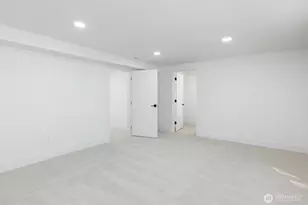 7743 Seward Park Ave S, Seattle, WA 98118 - Photo 26