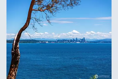 7464 Madrona Drive NE, Bainbridge Island, WA 98110 - Photo 32