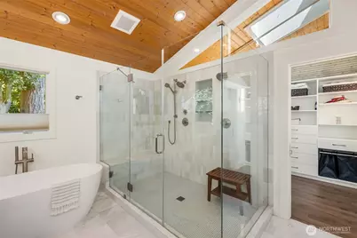 7464 Madrona Drive NE, Bainbridge Island, WA 98110 - Photo 18