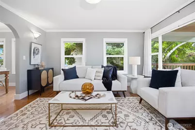 7623 46th Avenue S, Seattle, WA 98118 - Photo 4
