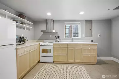 7623 46th Avenue S, Seattle, WA 98118 - Photo 22