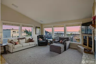 809 Driftwood Place, Edmonds, WA 98020 - Photo 8