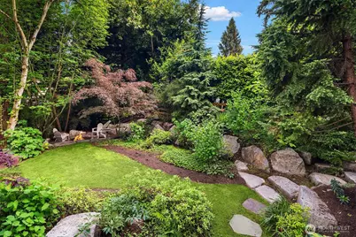 2038 9th Street W, Kirkland, WA 98033 - Photo 14