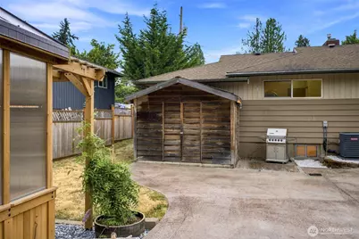 10778 68th Avenue S, Seattle, WA 98178 - Photo 26