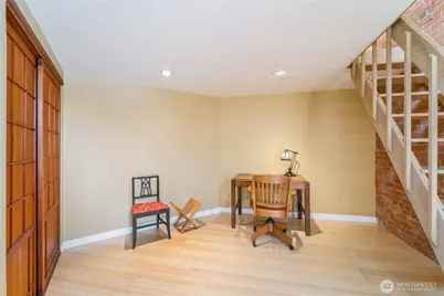 606 Post Avenue #402, Seattle, WA 98104 - Photo 8