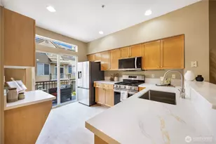 12330 NE 92nd Ln, Kirkland, WA 98033 - Photo 10