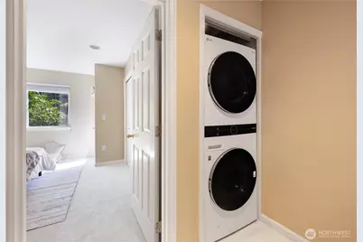 12330 NE 92nd Lane #402, Kirkland, WA 98033 - Photo 16