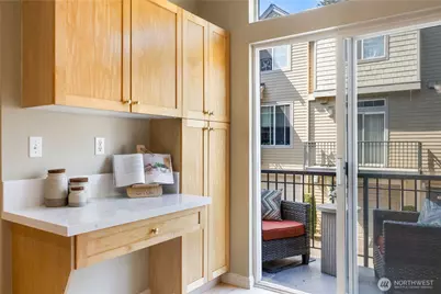 12330 NE 92nd Lane #402, Kirkland, WA 98033 - Photo 12