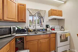 8417 S 259th St, Kent, WA 98030 - Photo 34