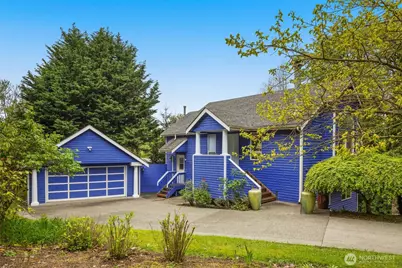 9602 NE 35th Place, Clyde Hill, WA 98004 - Photo 1