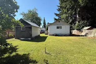 915 Greenleaf Ave, Burlington, WA 98233 - Photo 22