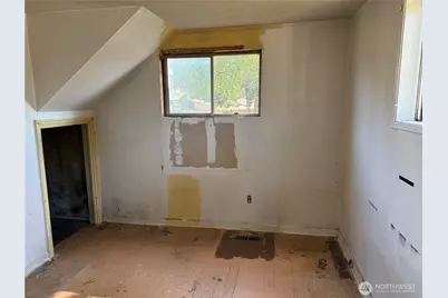 915 Greenleaf Avenue, Burlington, WA 98233 - Photo 6