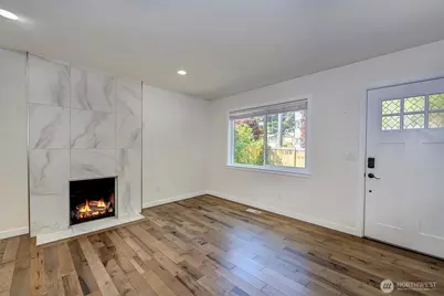 3806 35th Avenue W #Unit 1, Seattle, WA 98199 - Photo 2