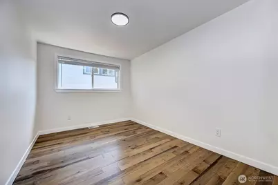 3806 35th Avenue W #Unit 1, Seattle, WA 98199 - Photo 8