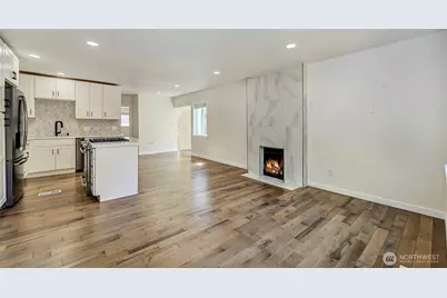 3806 35th Avenue W #Unit 1, Seattle, WA 98199 - Photo 4