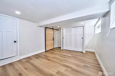 3806 35th Avenue W #Unit 1, Seattle, WA 98199 - Photo 12