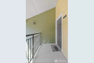 12511 SE 41st Place #A303, Bellevue, WA 98006 - Photo 2
