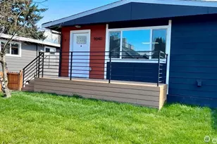 9040 17th Ave SW, Seattle, WA 98106 - Photo 2