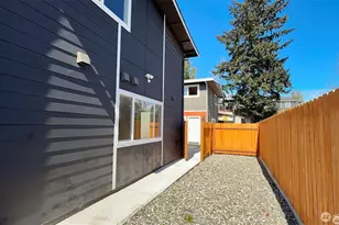 9040 17th Ave SW, Seattle, WA 98106 - Photo 24