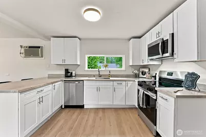 11204 122nd Street E, Puyallup, WA 98374 - Photo 12