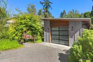 175 Wood Ave SW, Bainbridge Island, WA 98110 - Photo 28