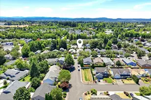 17021 SE 18th St, Vancouver, WA 98683 - Photo 2