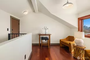 371 W Olympic Pl, Seattle, WA 98119 - Photo 28