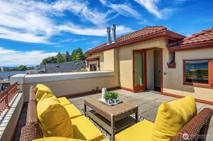 371 W Olympic Pl, Seattle, WA 98119 - Photo 30
