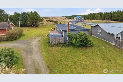 13301 North Place, Long Beach, WA 98631 - Photo 2