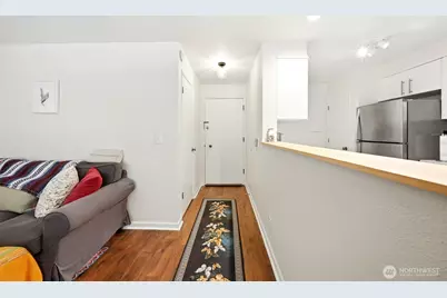 5630 200th Street SW #B306, Lynnwood, WA 98036 - Photo 6