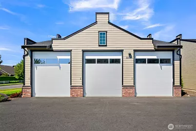 2203 Mercedes Drive #3, Lynden, WA 98264 - Photo 2