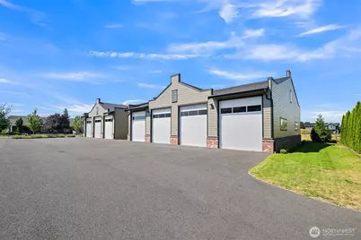 2203 Mercedes Drive #4, Lynden, WA 98264 - Photo 2