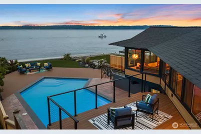 11213 Arroyo Beach Place SW, Seattle, WA 98146 - Photo 1
