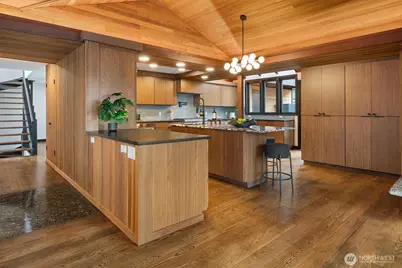 11213 Arroyo Beach Place SW, Seattle, WA 98146 - Photo 18
