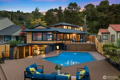 11213 Arroyo Beach Place SW, Seattle, WA 98146 - Photo 2