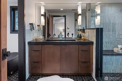 11213 Arroyo Beach Place SW, Seattle, WA 98146 - Photo 26