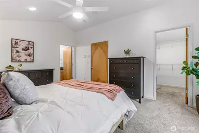 9229 17th Avenue SW #A, Seattle, WA 98106 - Photo 18