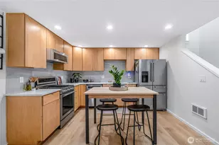 9229 17th Ave SW, Seattle, WA 98106 - Photo 8