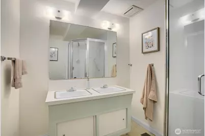 11880 NE 36th Place, Bellevue, WA 98005 - Photo 30